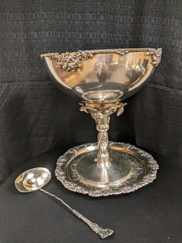 Rental store for 4 GALLON SILVER STAND PUNCH BOWL in Longview TX