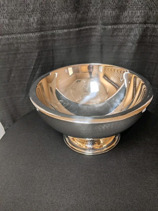 Rental store for 3 GALLON HAMMERED PUNCH BOWL in Longview TX