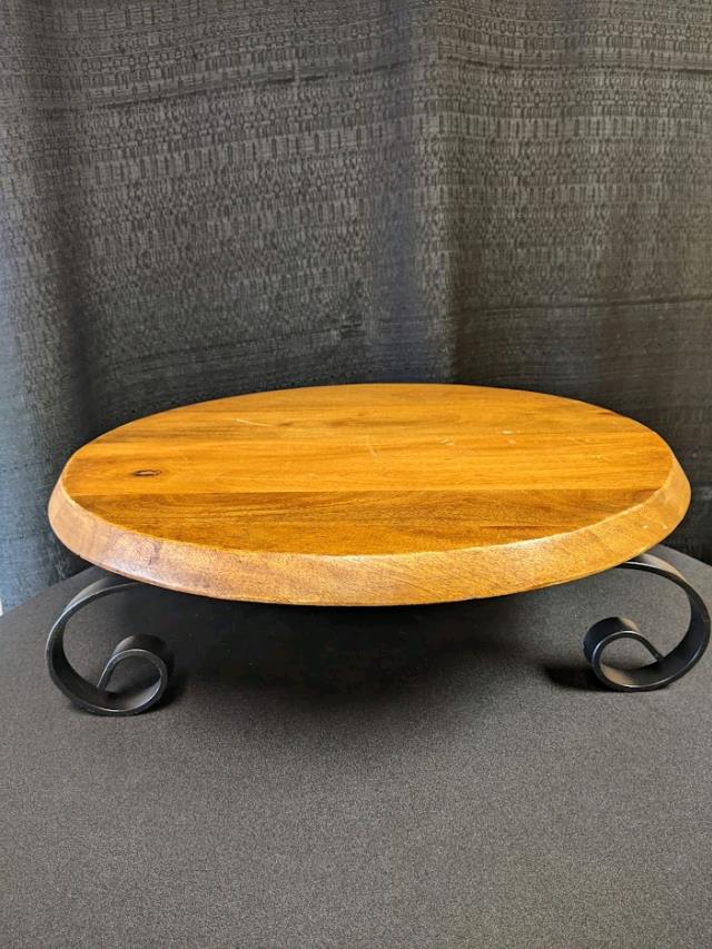 Rental store for 22  ROUND ROTATING WOOD CAKE STAND in Longview TX