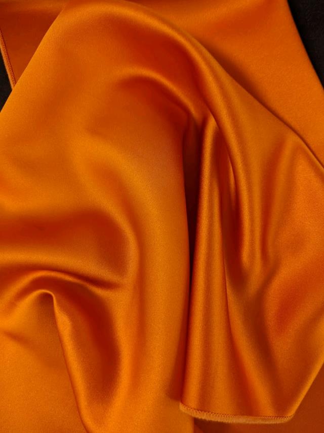 Rental store for PUMPKIN LAMOUR TABLERUNNER in Longview TX